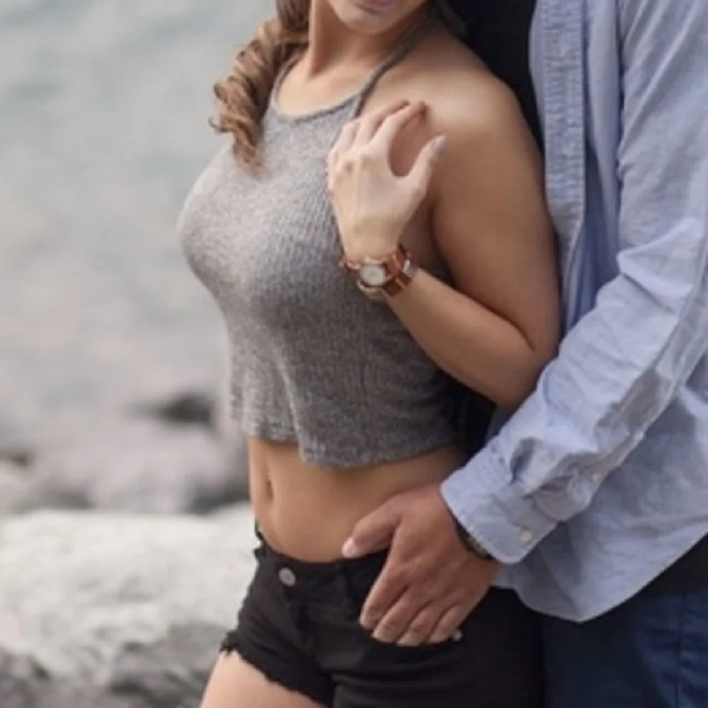 Brandy Melville Gray Ribbed Crop Halter Top - Picture 4 of 9